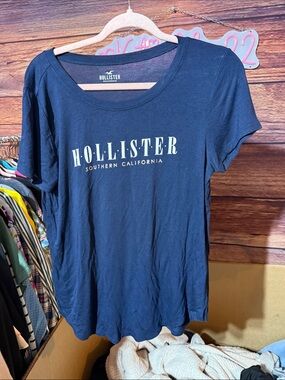 Hollister Women's Navy Scoop Neck Logo Tee